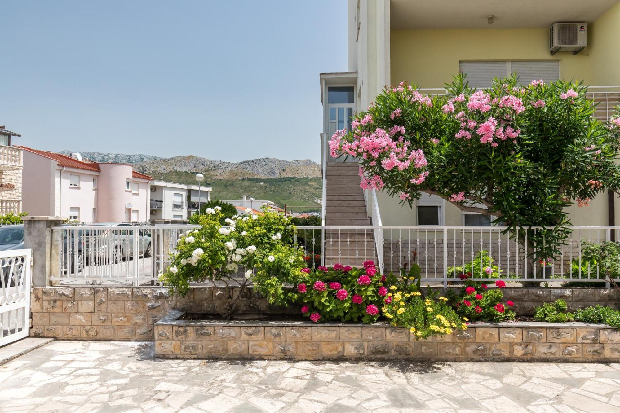 Apartman Lulu Сплит Екстериор снимка